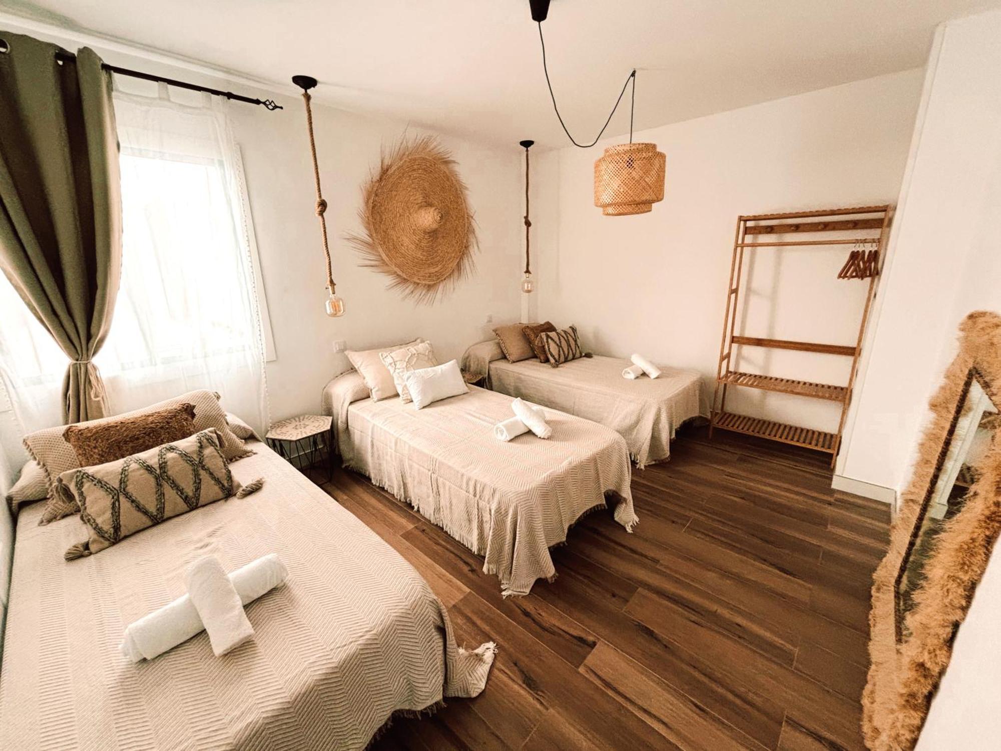Chakra House Fuerteventura - Affordable Rooms In A Cozy Guesthouse Corralejo Exterior photo